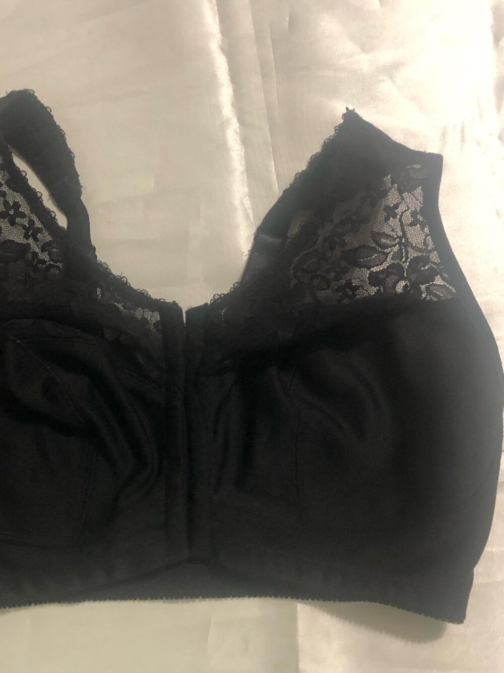 Delimira Front Closure Full Coverage Black Lace Bra 38DD - Picture 2 of 3